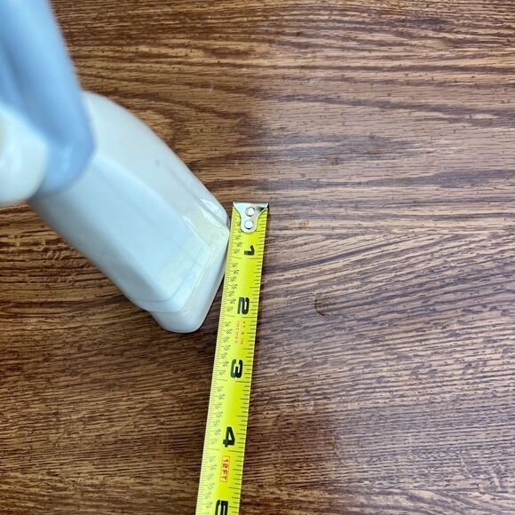 Porcelain Pheasant Lady Holding A Jug Good Condition - Picture 7 of 9